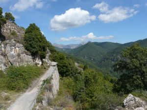 Xtrallusion photo library of independent, self-guided walking and sightseeing holidays in Italy. Pictures, images, photos and photographs taken along the way of this 1-day walking itinerary, to give you a visual impression of the day's walk.